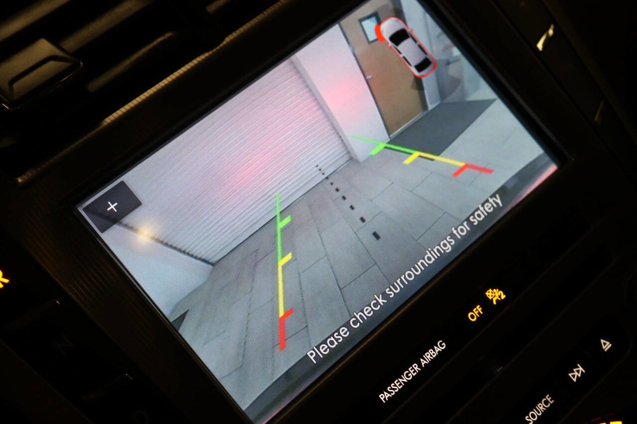 Used 2020 Lincoln MKZ Reserve w/ Elements Package image 29