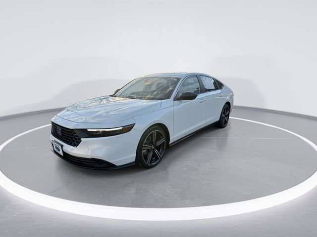 Used 2024 Honda Accord Sport image 4