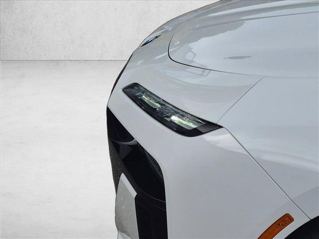 Used 2023 BMW 740i w/ Executive Package RWD image 13
