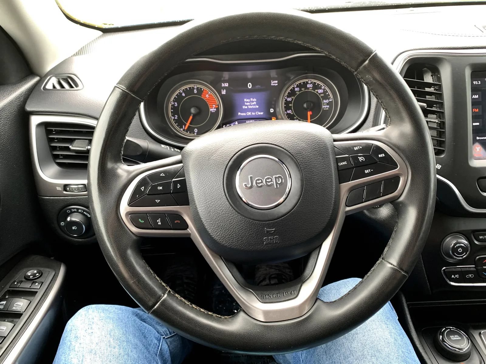Used 2022 Jeep Cherokee Latitude Lux AWD/4WD image 14