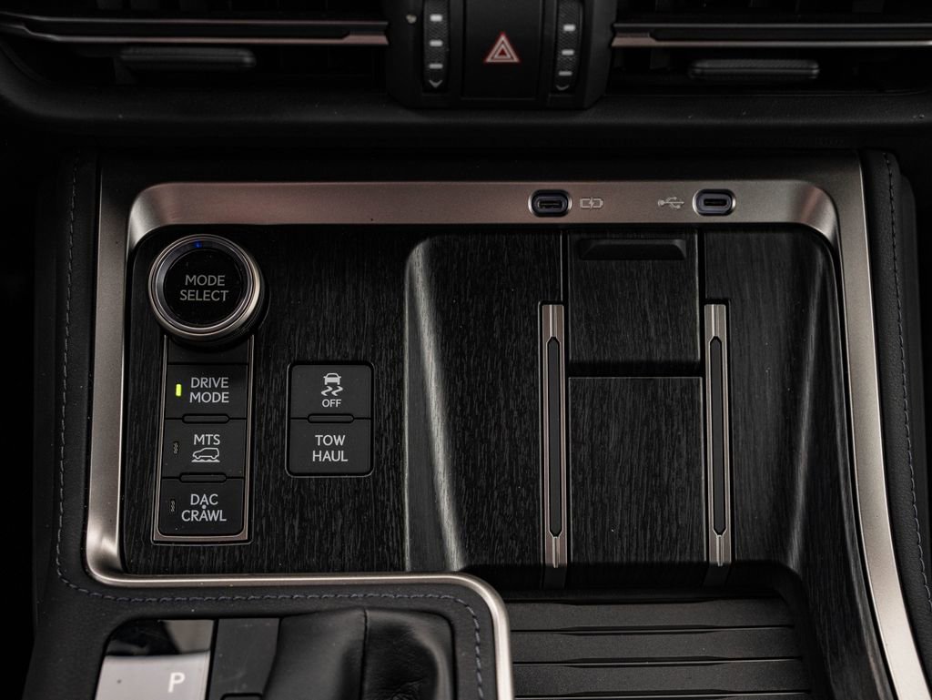 Certified 2024 Lexus GX 550 image 35