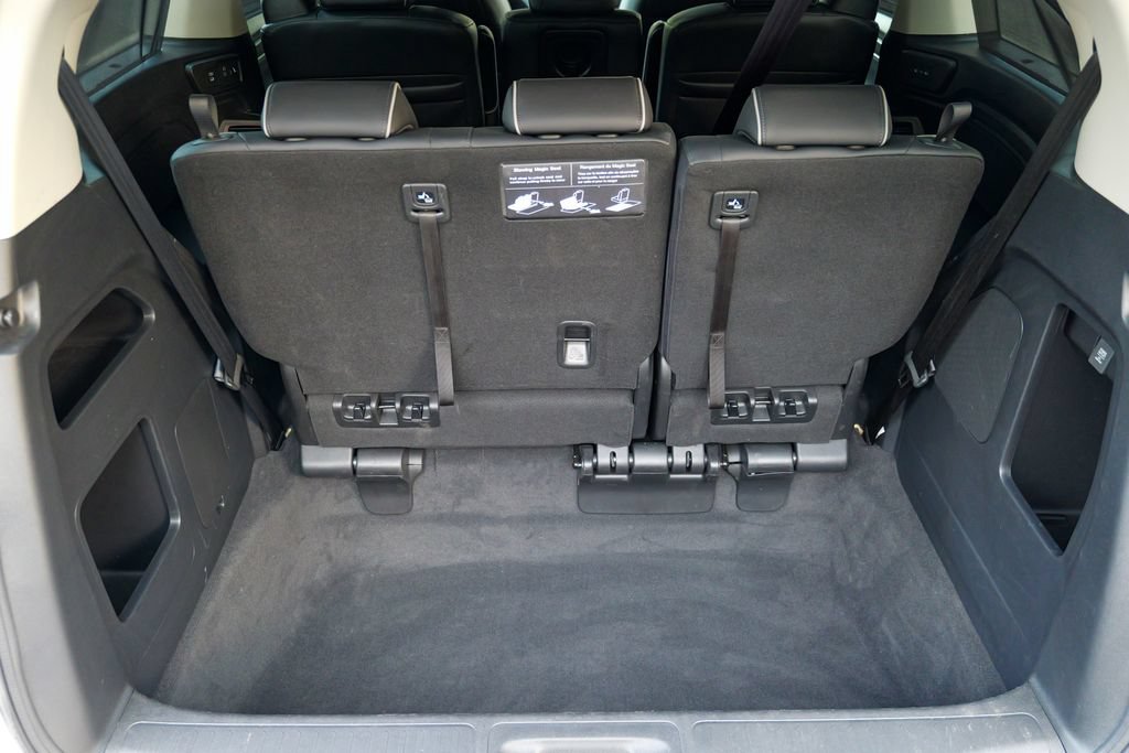 Used 2025 Honda Odyssey Elite image 59