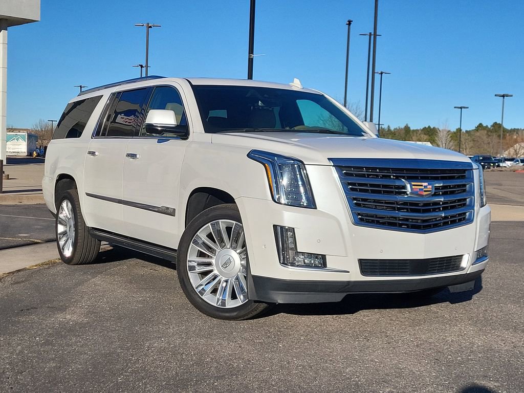 Used 2020 Cadillac Escalade ESV Platinum image 2