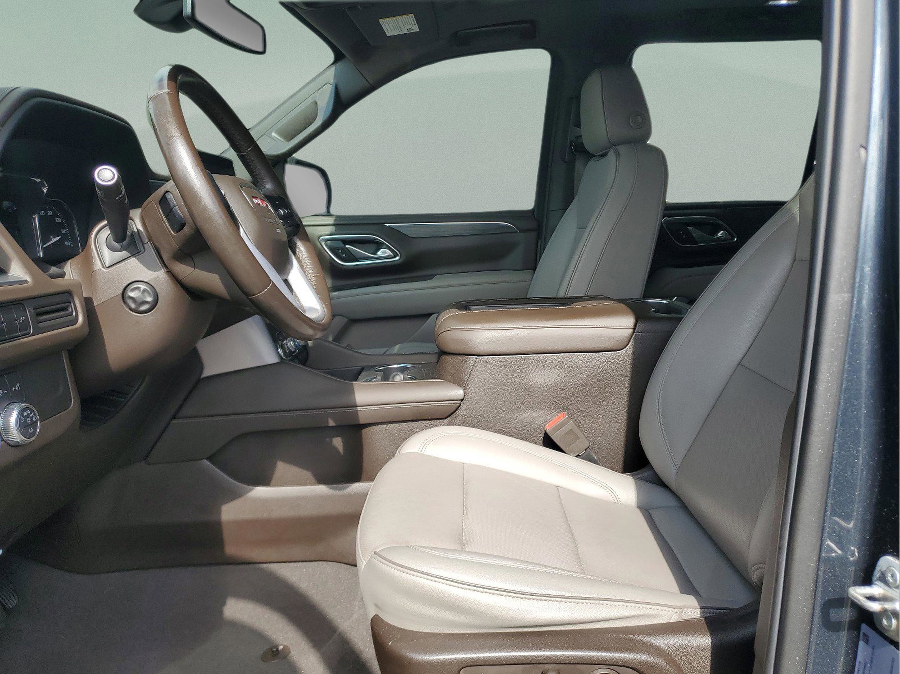 Used 2021 GMC Yukon SLT w/ SLT Premium Package image 20