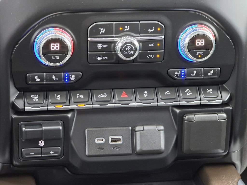 Used 2021 GMC Sierra 2500 Denali w/ Denali Ultimate Package image 19