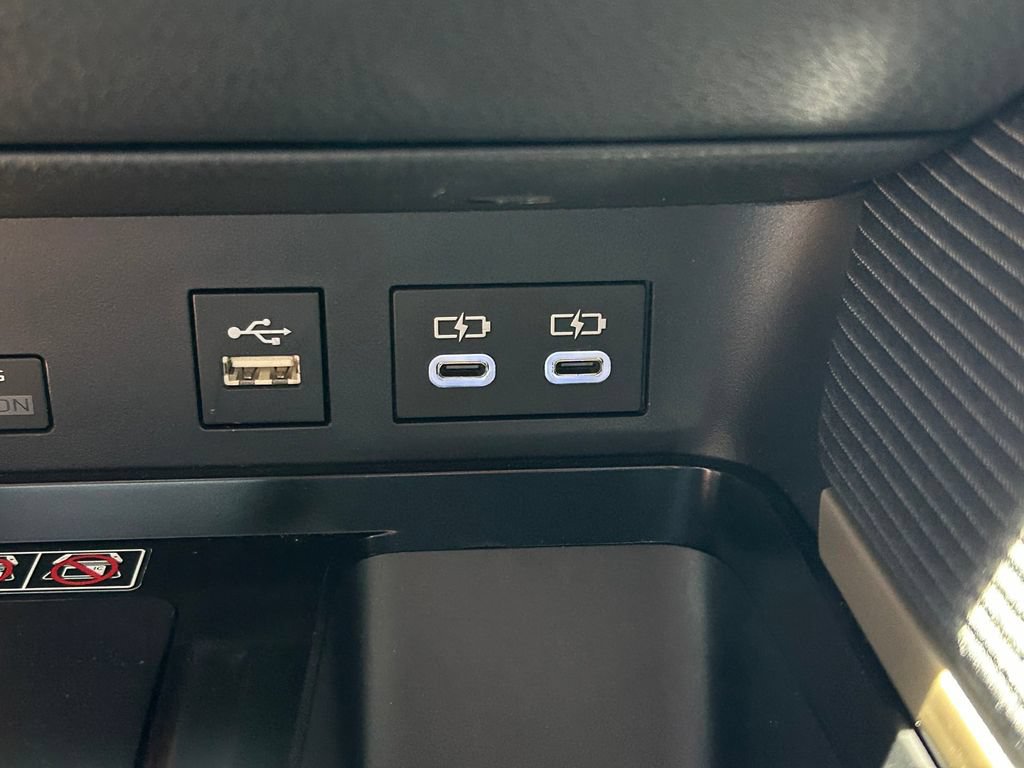Used 2026 Toyota Camry SE w/ Multimedia Upgrade Package FWD image 29