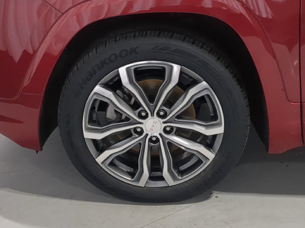 Used 2018 GMC Terrain Denali w/ Comfort Package FWD image 17