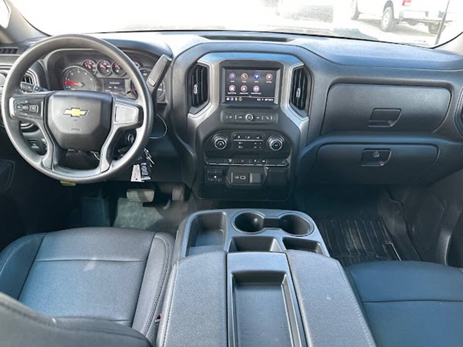 Used 2023 Chevrolet Silverado 3500 W/T w/ WT Convenience Package AWD/4WD image 17