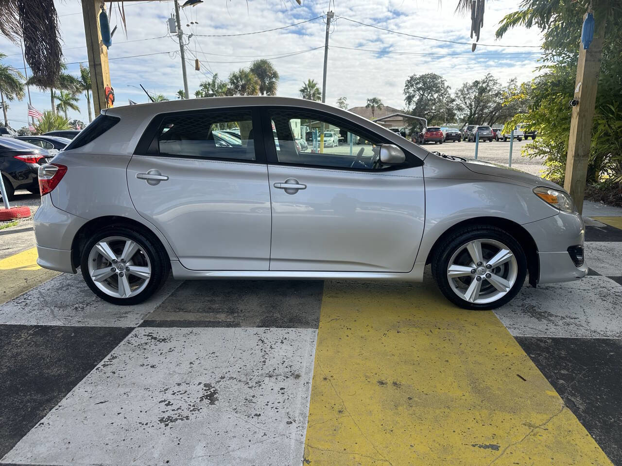 Used 2009 Toyota Matrix S FWD image 20