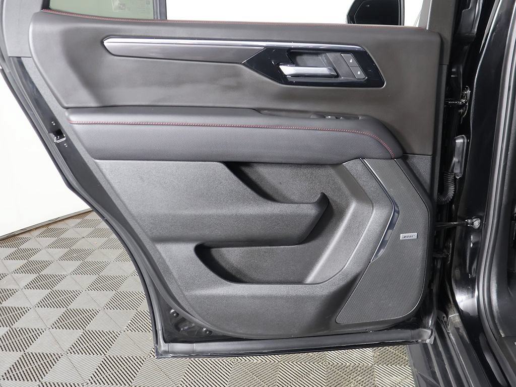 Used 2025 Chevrolet Tahoe RST w/ Comfort Package AWD/4WD image 30
