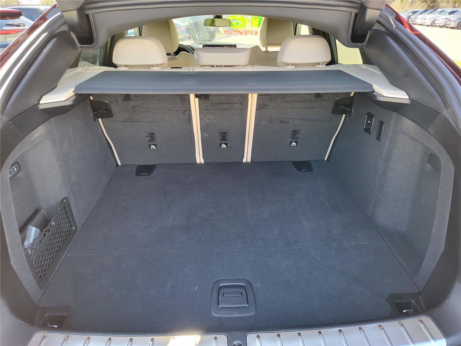 Certified 2025 BMW X4 xDrive30i image 7