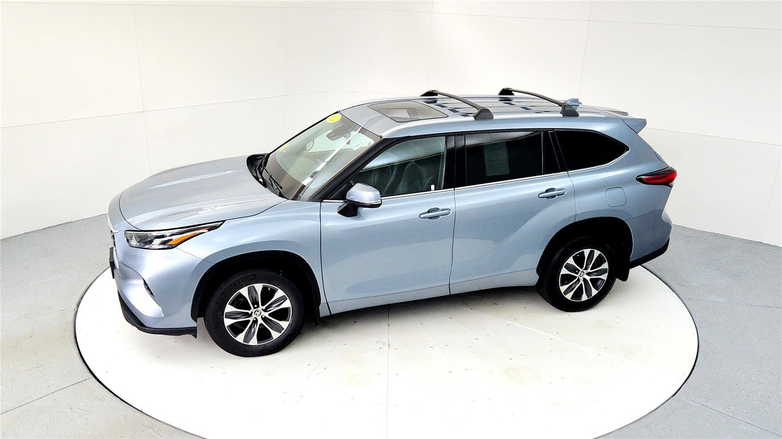 Certified 2022 Toyota Highlander XLE image 15