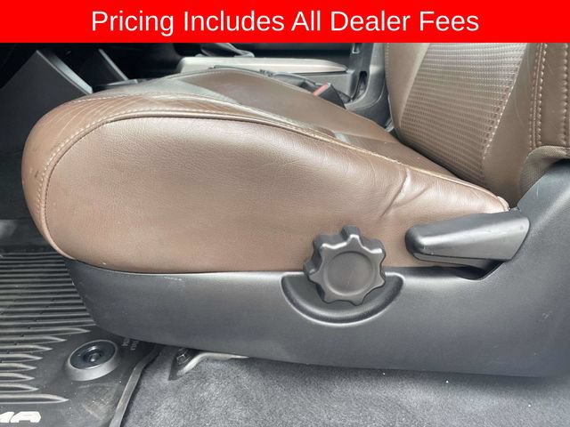 Used 2017 Toyota Tacoma Limited w/ Tow Package AWD/4WD image 21