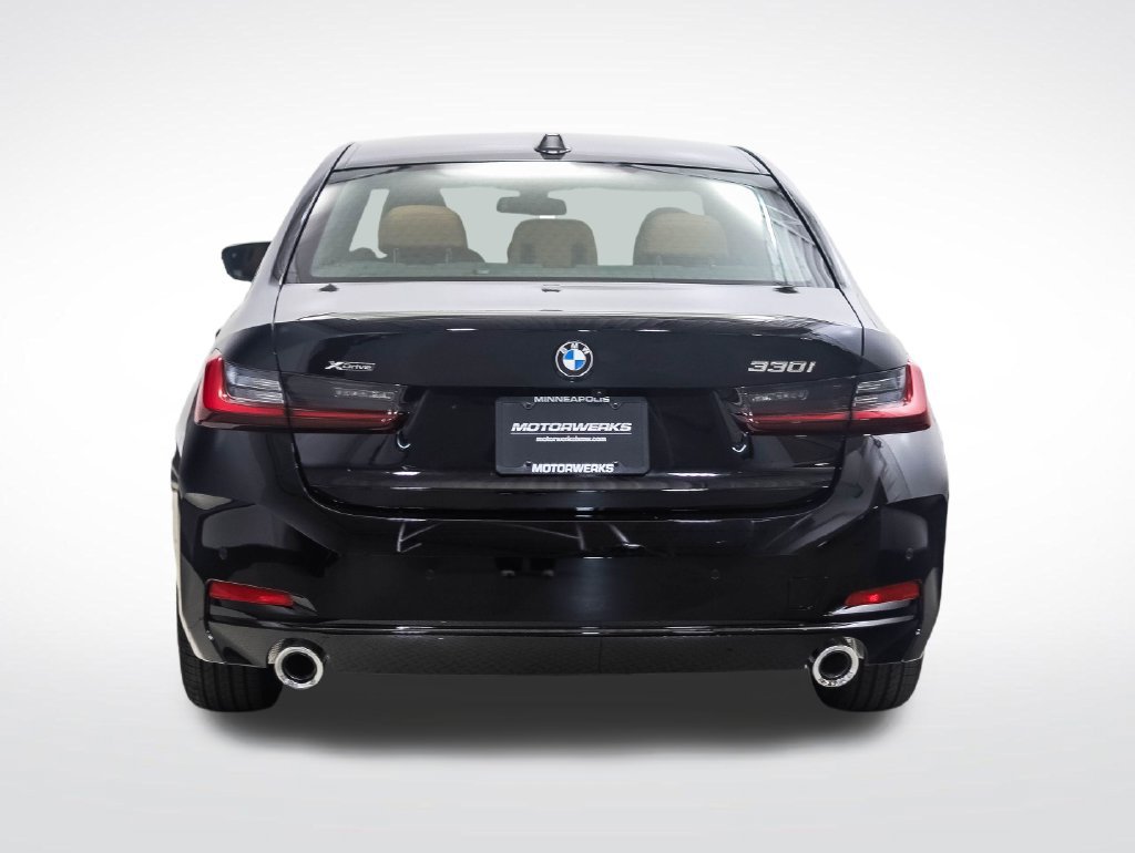 Used 2026 BMW 330i xDrive Sedan w/ Convenience Package AWD/4WD image 4