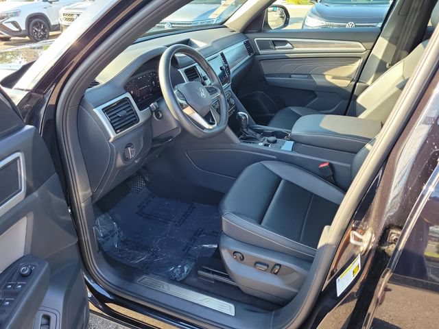 Certified 2023 Volkswagen Atlas Cross Sport SE w/ Panoramic Sunroof Package AWD/4WD image 18
