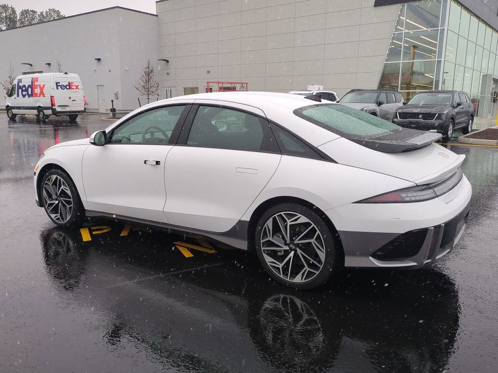 Used 2023 Hyundai Ioniq 6 SEL image 6