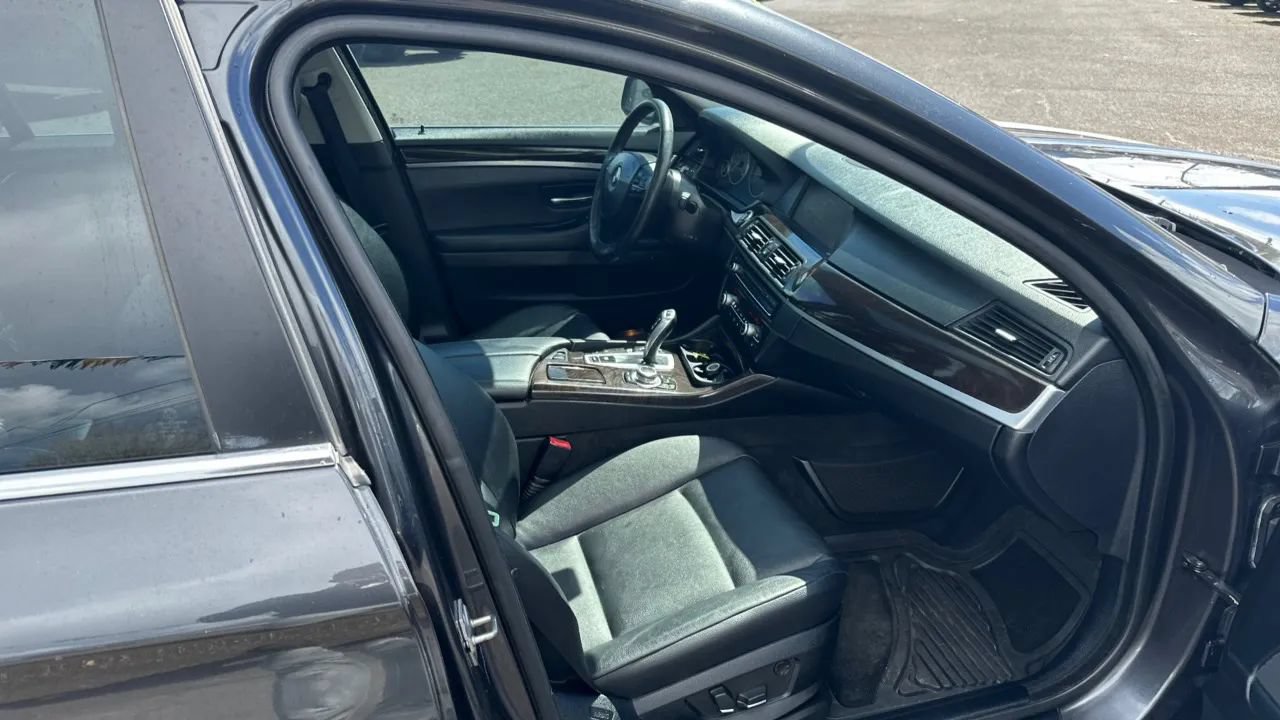 Used 2012 BMW 528i xDrive Sedan AWD/4WD image 13