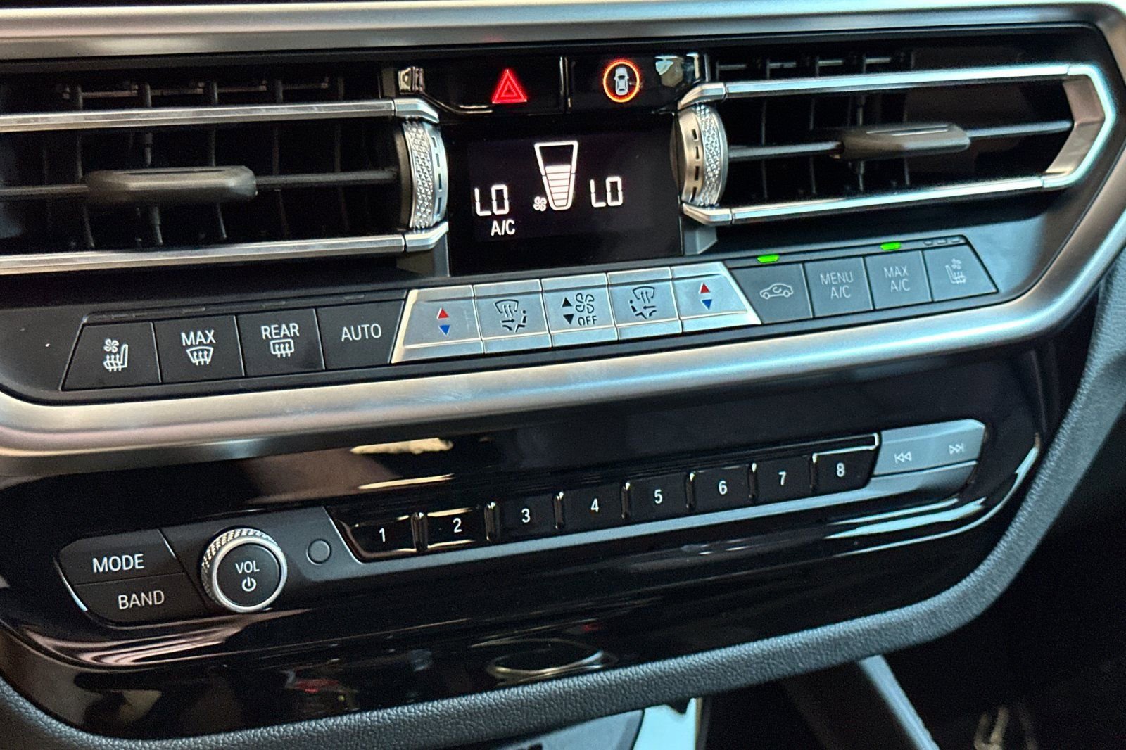 New 2025 BMW X4 M w/ Competition Package image 18