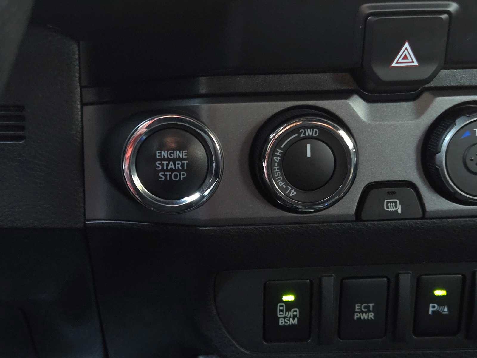 Certified 2020 Toyota Tacoma TRD Off-Road w/ TRD Premium Off Road Package AWD/4WD image 20