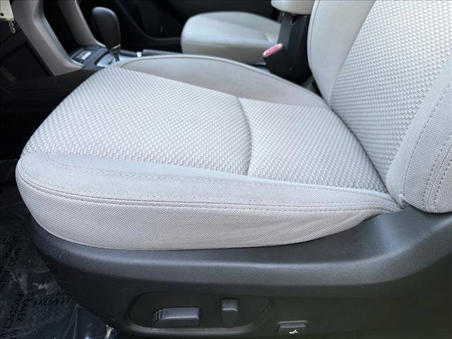 Used 2018 Subaru Forester 2.5i Premium w/ All-Weather Package image 12