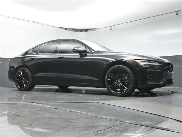 Used 2024 Volvo S60 B5 Plus image 37