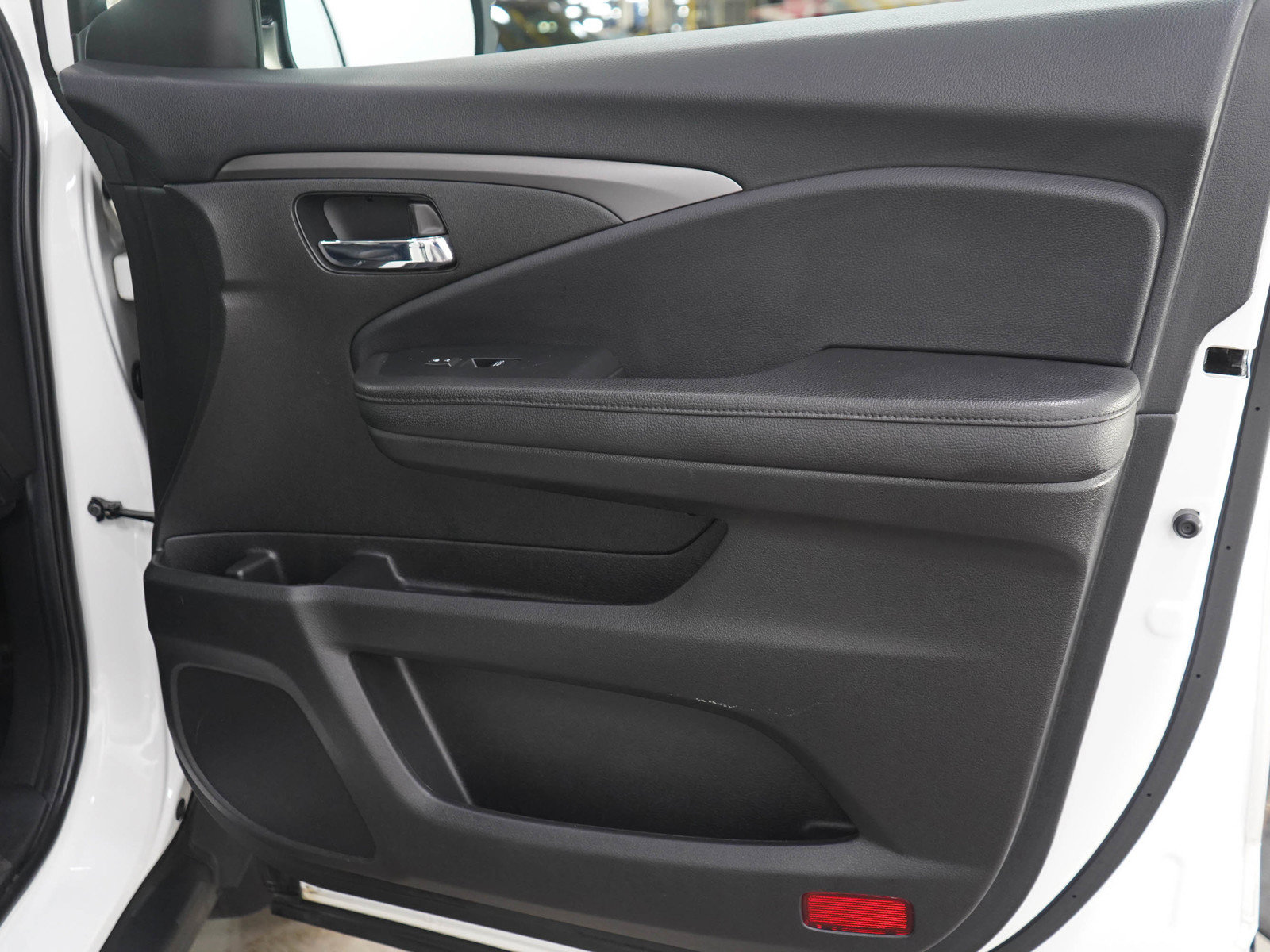 Used 2022 Honda Pilot Black Edition image 9