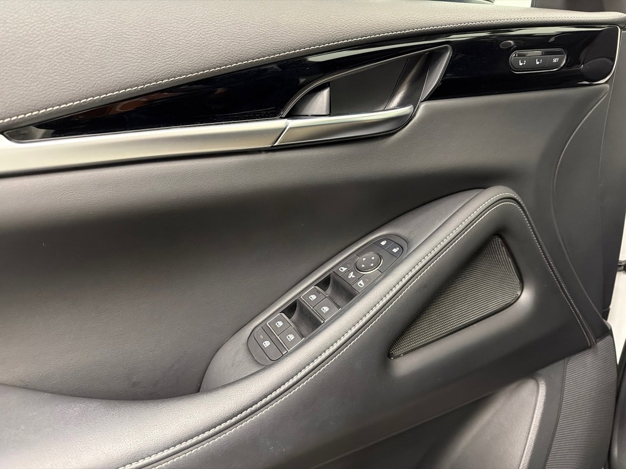 Used 2023 INFINITI QX60 Pure image 35