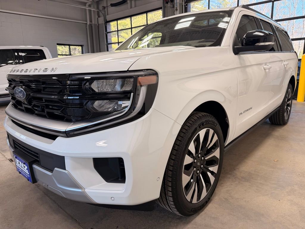 Used 2025 Ford Expedition Max Platinum w/ Driver's Package AWD/4WD image 4