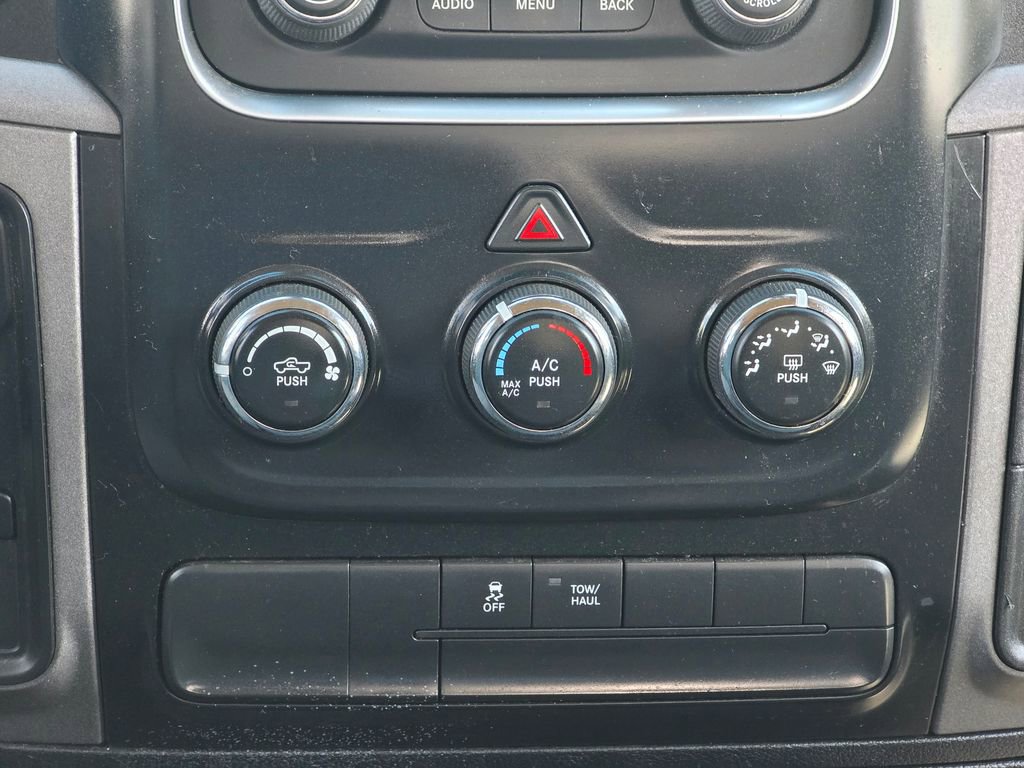 Used 2015 RAM 1500 ST w/ SXT Appearance Group AWD/4WD image 13