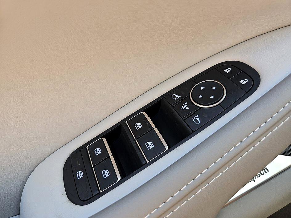 New 2026 INFINITI QX60 Luxe image 30