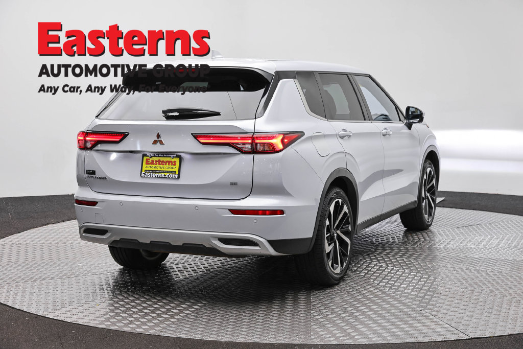 Used 2024 Mitsubishi Outlander SE FWD image 6