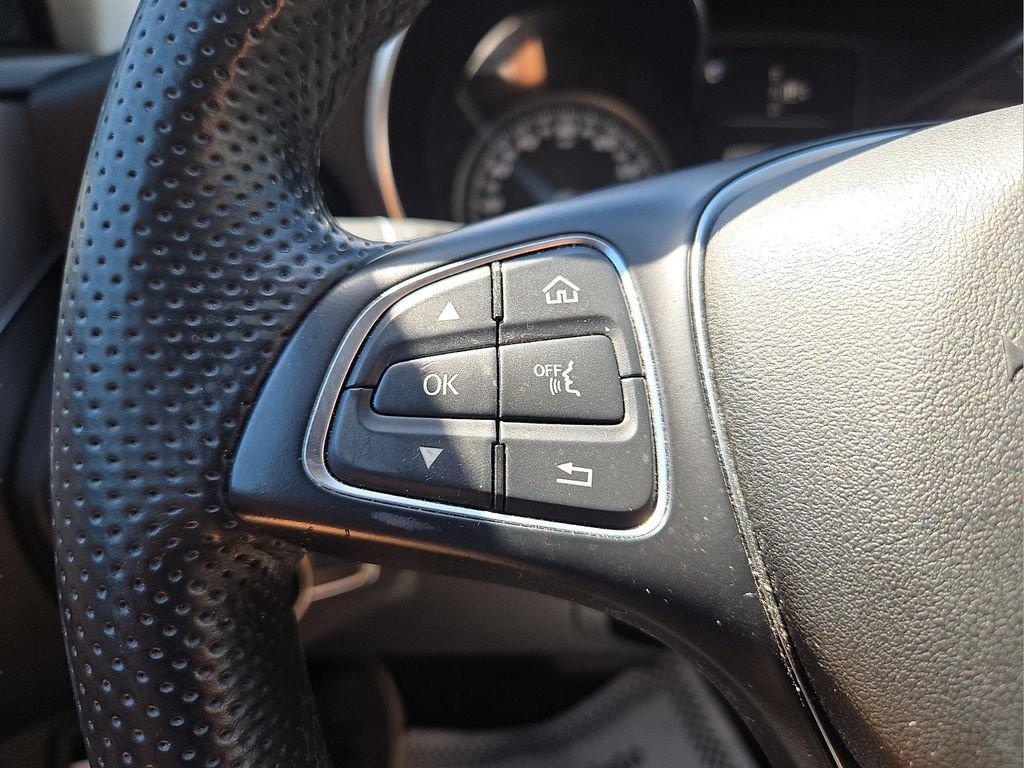 Used 2015 Mercedes-Benz C 300 4MATIC Sedan w/ Multimedia Package image 22