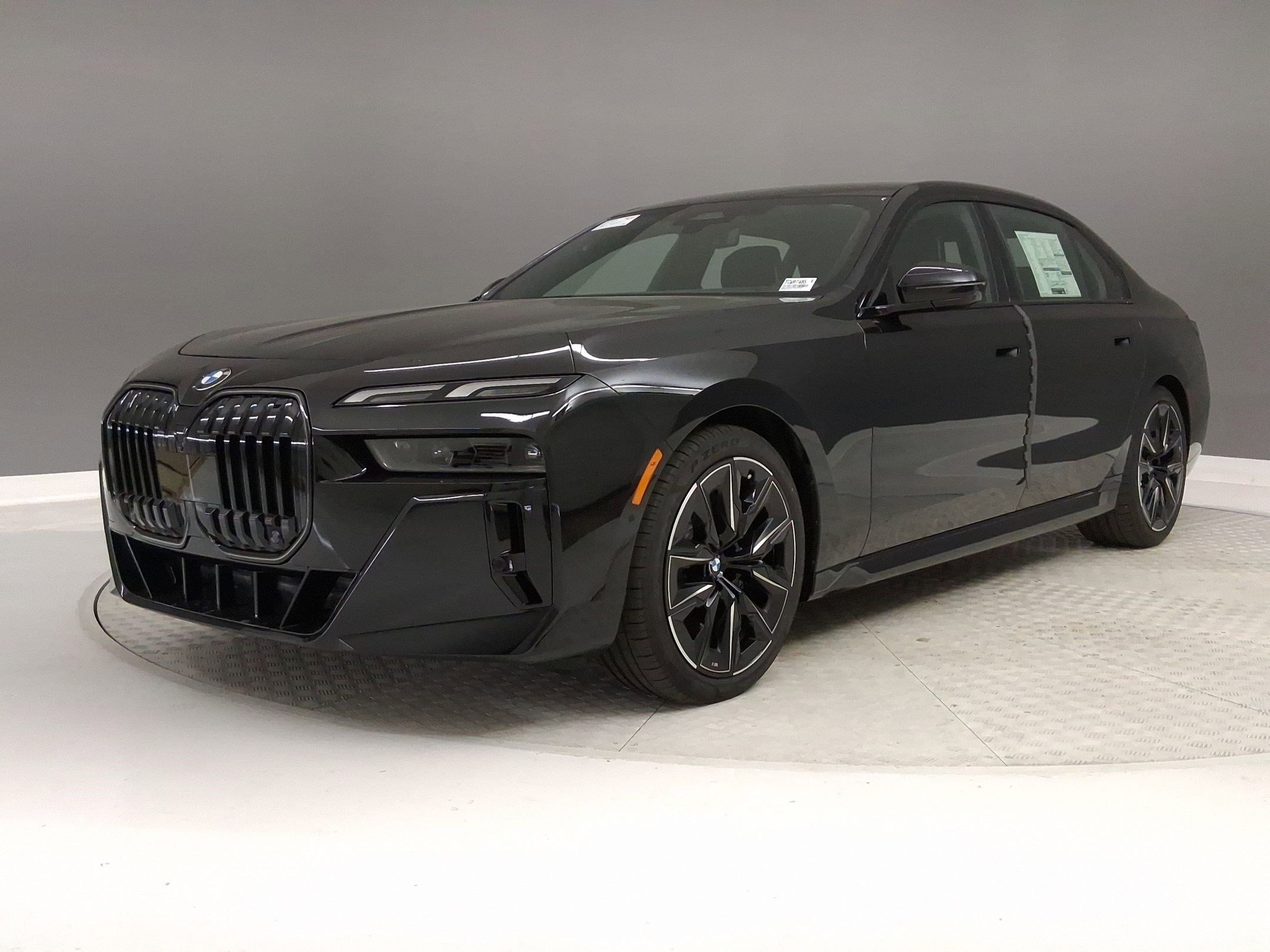 New 2026 BMW 740i w/ Premium Package image 31