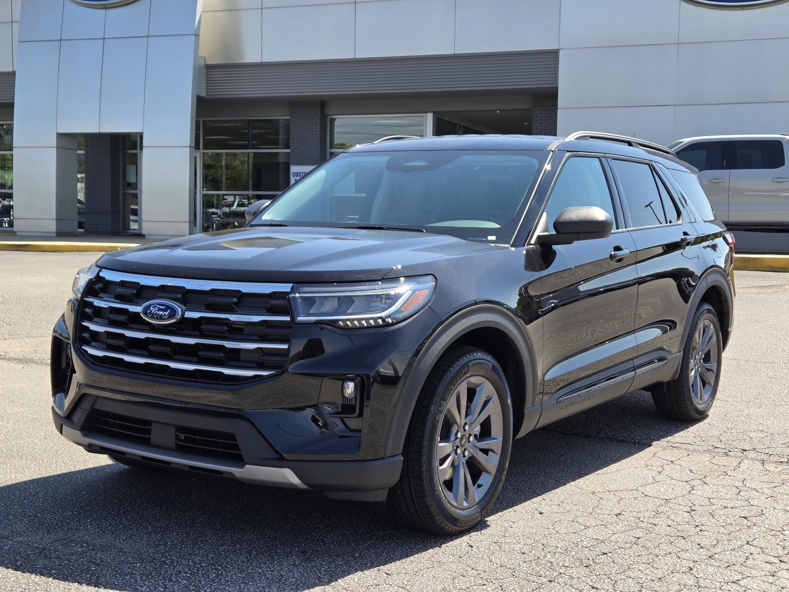 New 2026 Ford Explorer Active w/ Active Comfort Package