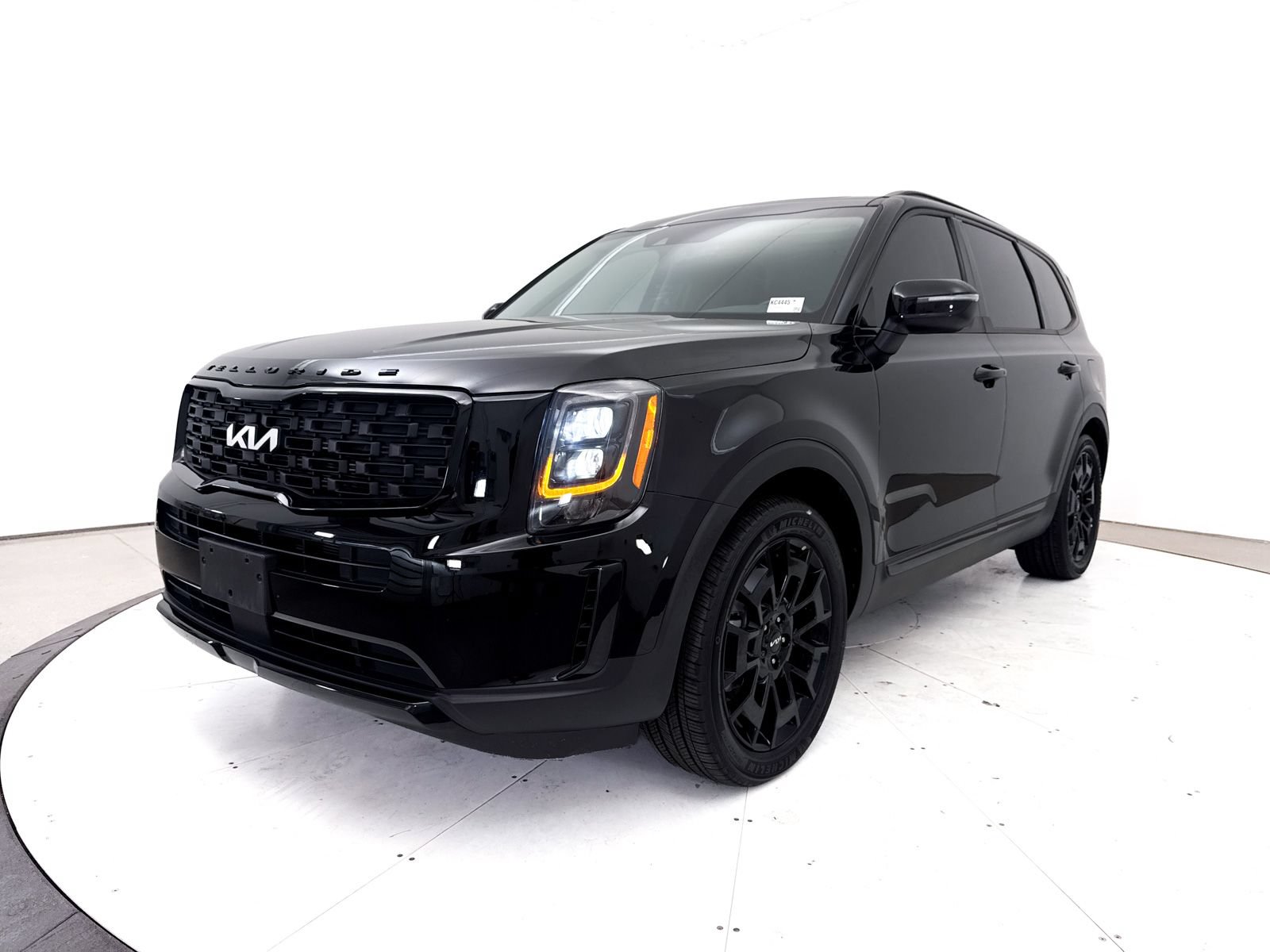 Certified 2022 Kia Telluride EX w/ EX Premium Package AWD/4WD image 16