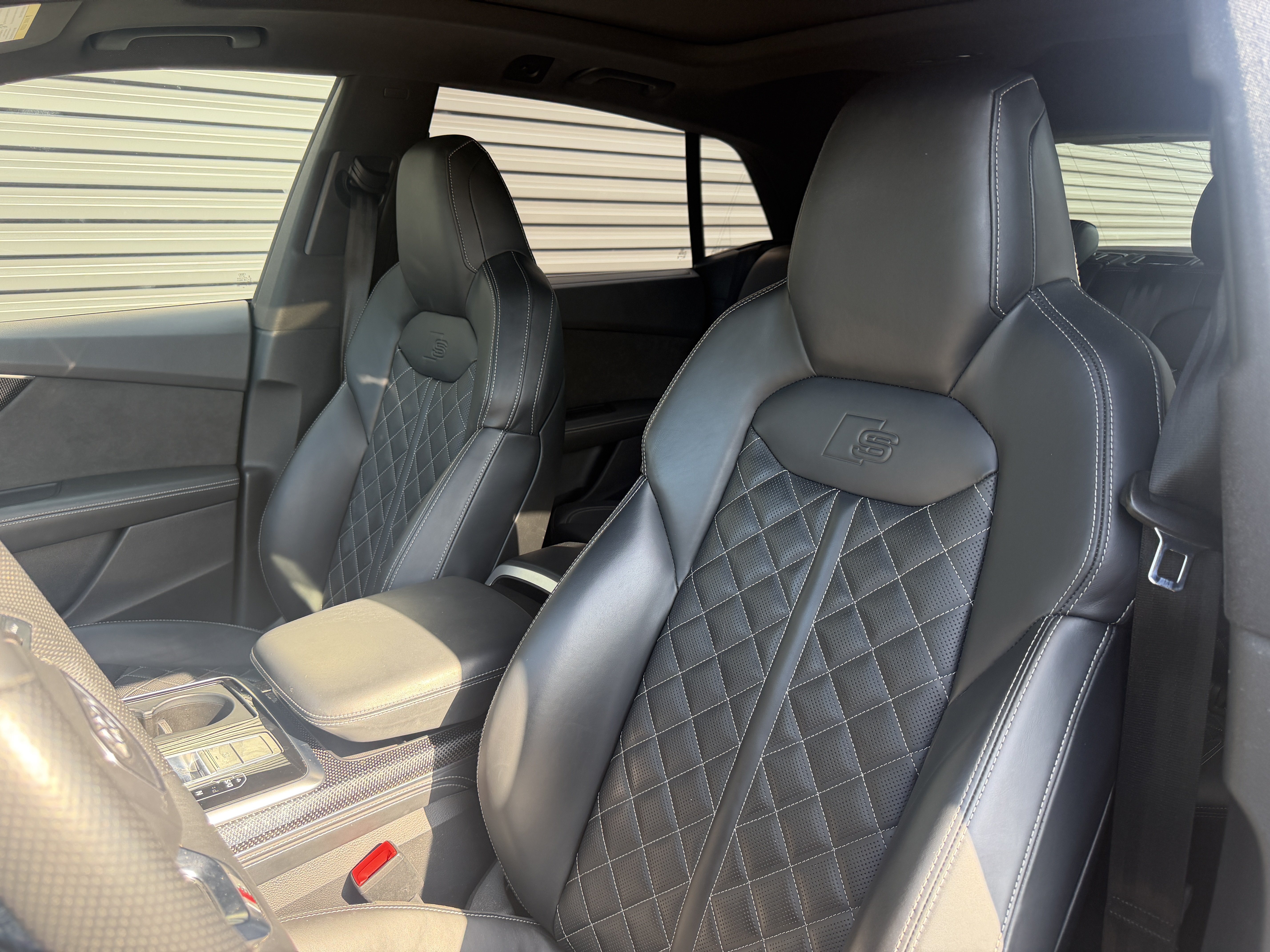 Used 2022 Audi SQ8 Prestige AWD/4WD image 5