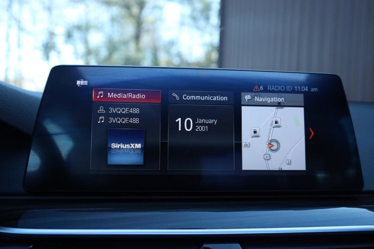 Used 2017 BMW 530i w/ Premium Package RWD image 12