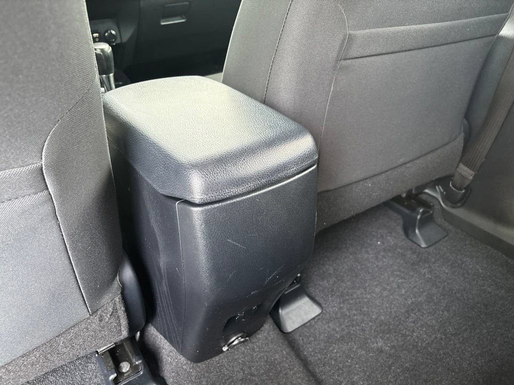 Used 2017 Toyota RAV4 LE FWD image 25