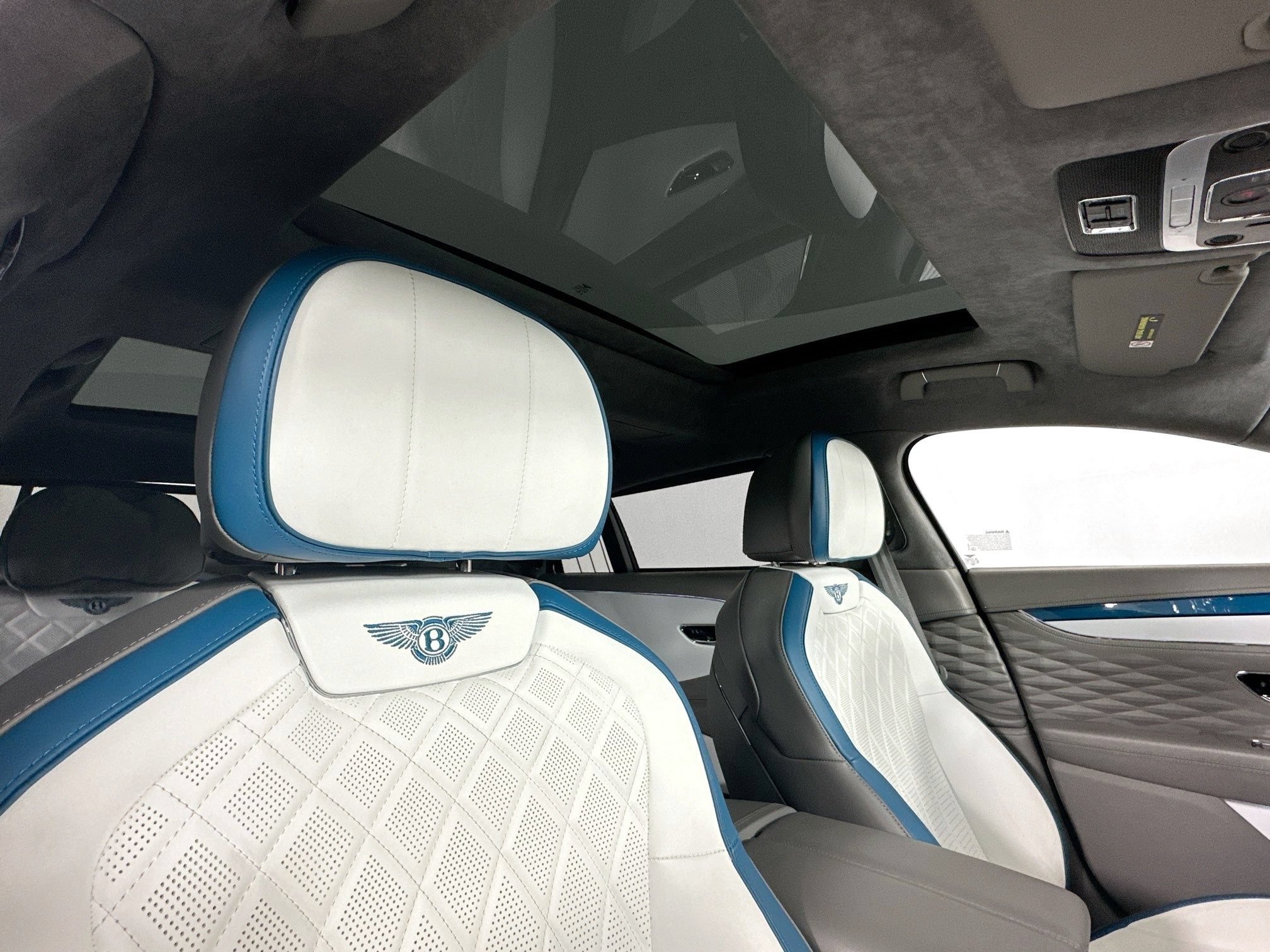 Used 2023 Bentley Flying Spur W12 AWD/4WD image 22