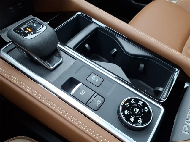 New 2026 Nissan Pathfinder Platinum image 25