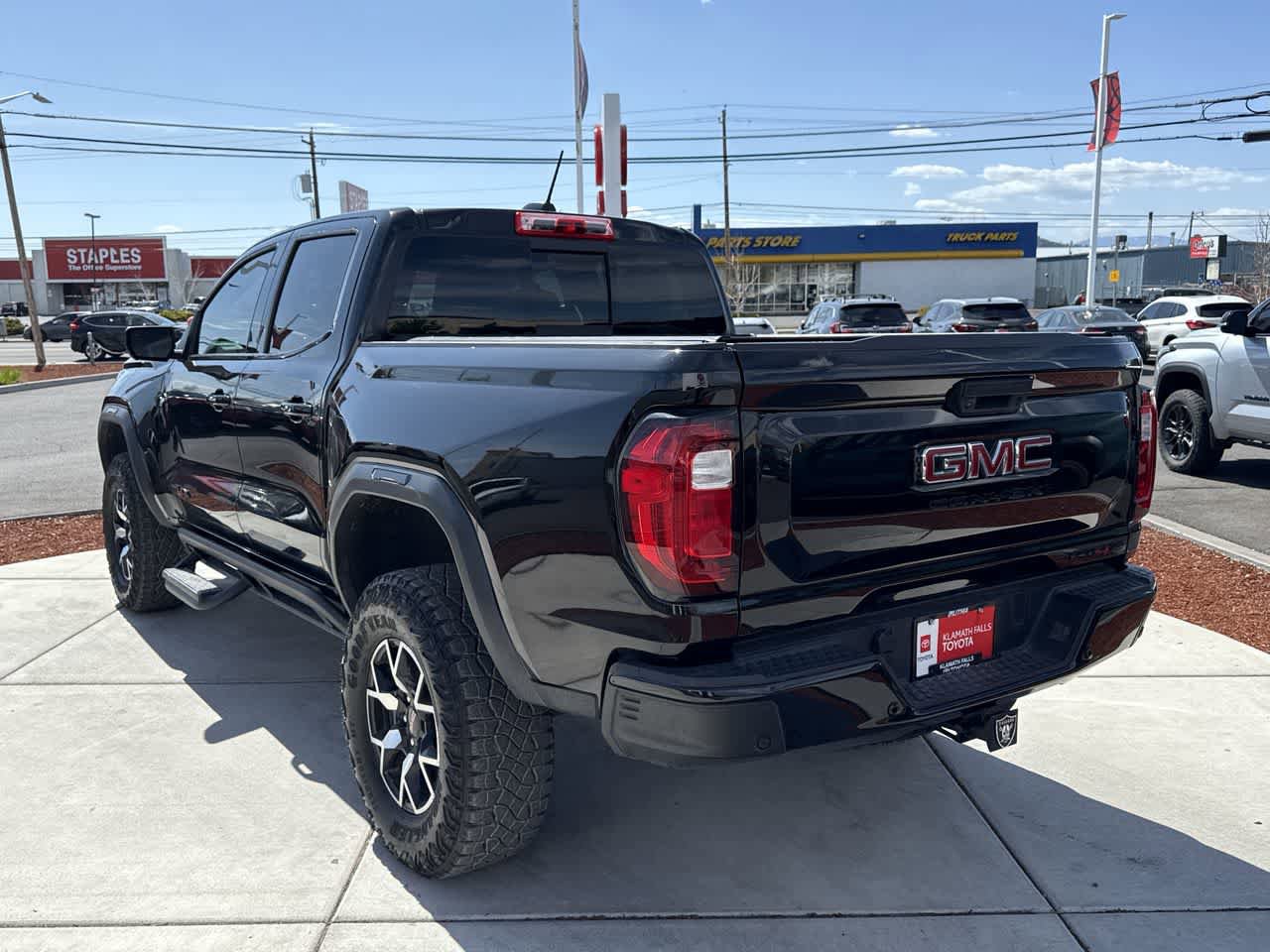 Used 2023 GMC Canyon AT4X AWD/4WD image 5