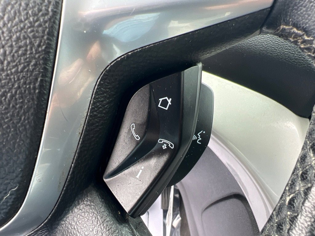 Used 2013 Ford Escape SEL image 28