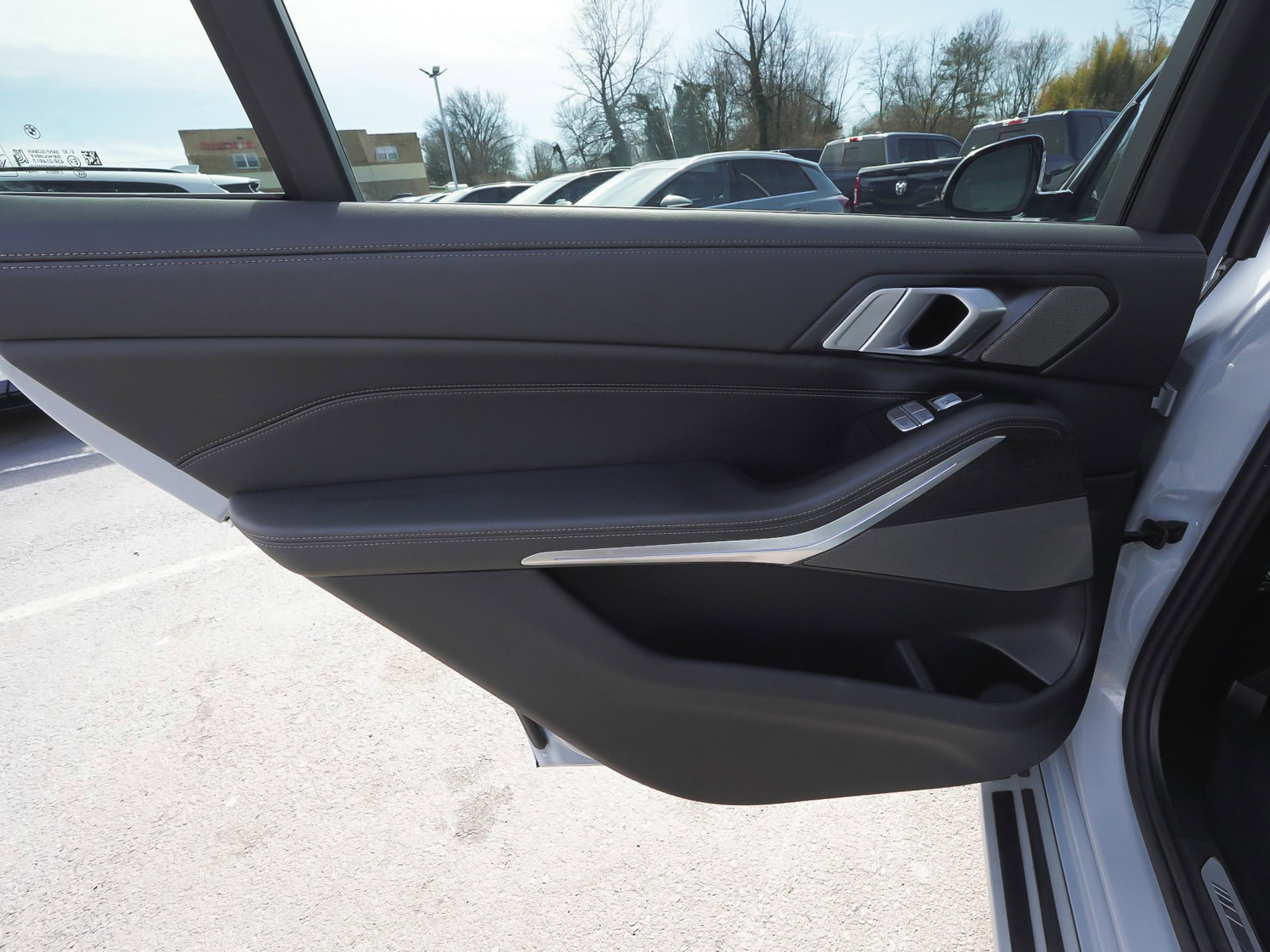 Used 2025 BMW X7 xDrive40i image 11