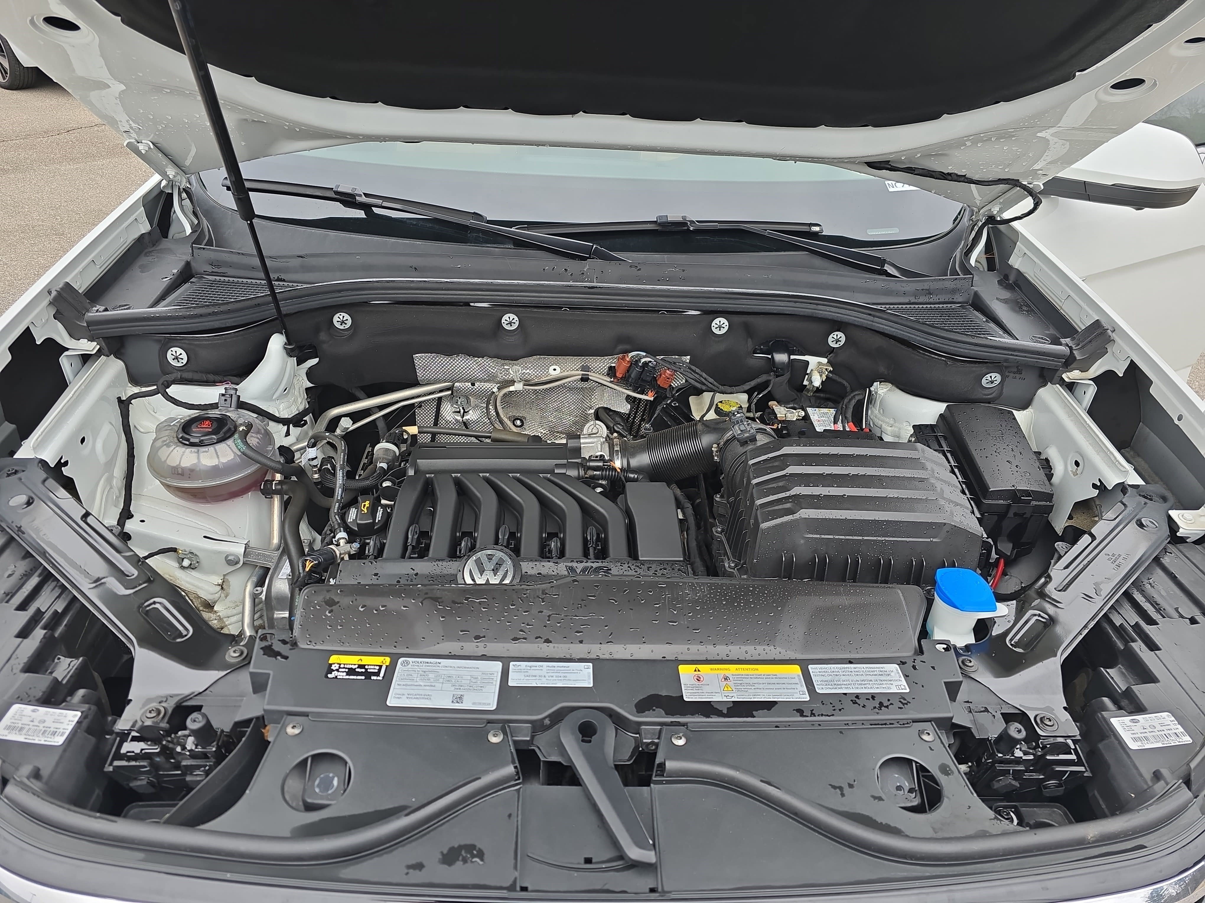 Used 2022 Volkswagen Atlas Cross Sport SEL Premium R-Line image 29