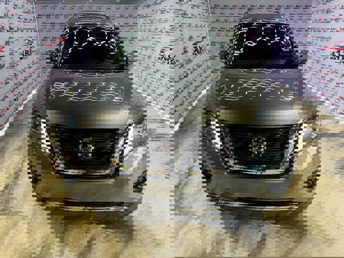 Used 2020 Nissan Pathfinder Platinum FWD image 6