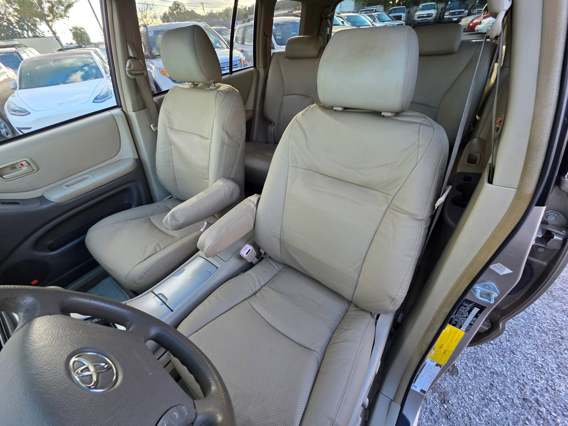 Used 2007 Toyota Highlander Limited image 12