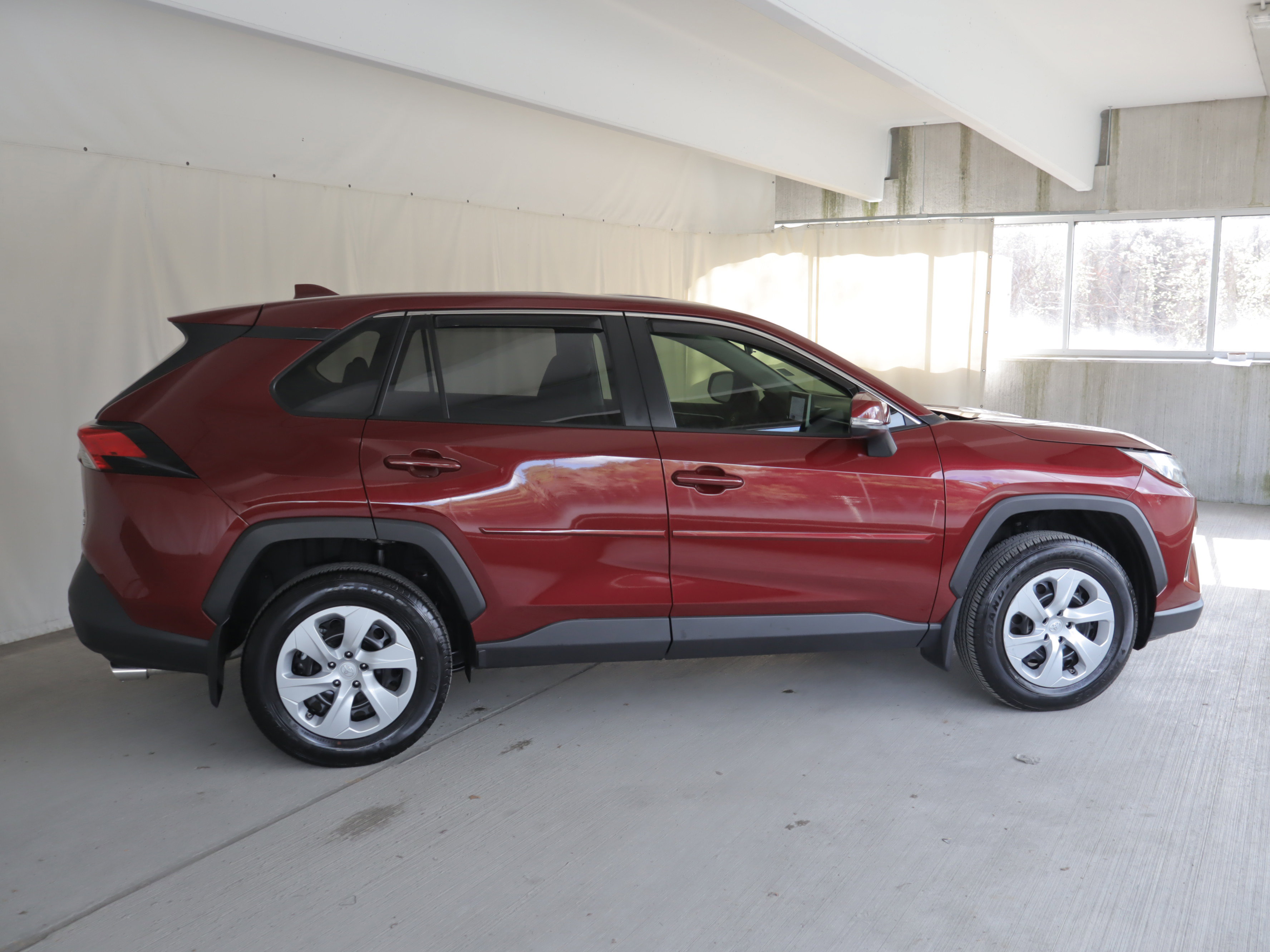 Used 2025 Toyota RAV4 LE image 4