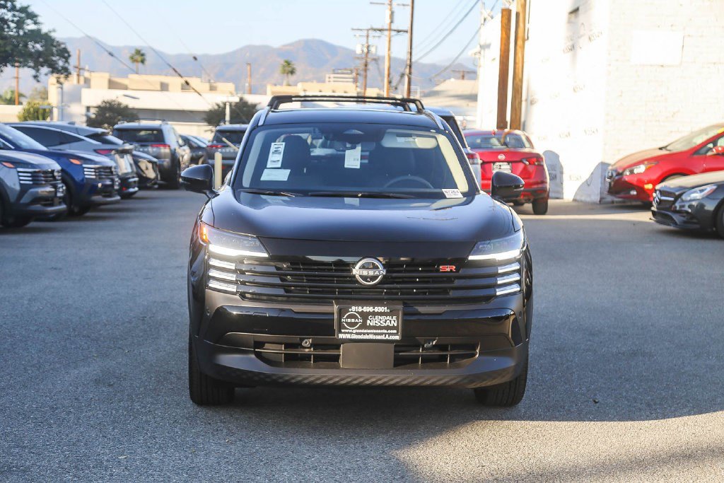 New 2026 Nissan Kicks SR w/ Illumination Package FWD image 2