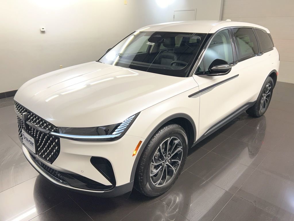 New 2026 Lincoln Nautilus Premier AWD/4WD image 3