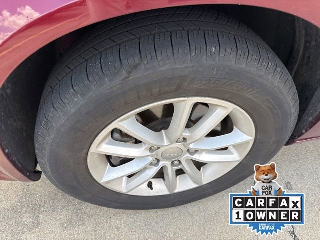Used 2019 Dodge Grand Caravan SXT FWD image 2
